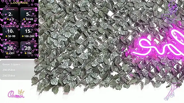 _Victoria_Jones_ webcam
