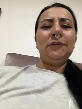 Abril_Luv webcam