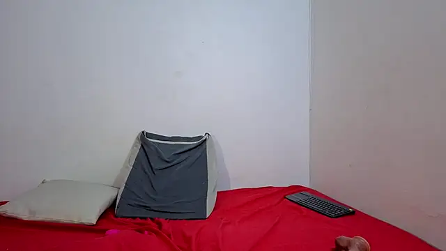 Nikki__uwu webcam