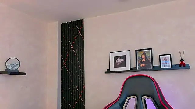 EmmyEvans1 webcam