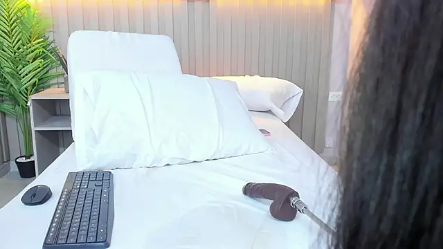 isabel_sofiaa webcam