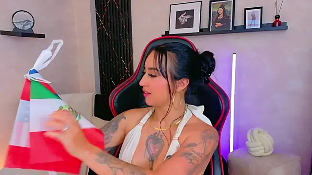 EmmyEvans1 webcam