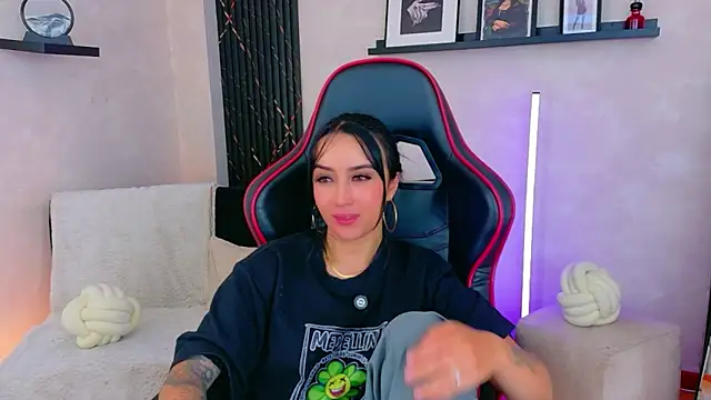 EmmyEvans1 webcam