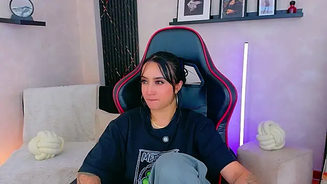 EmmyEvans1 webcam