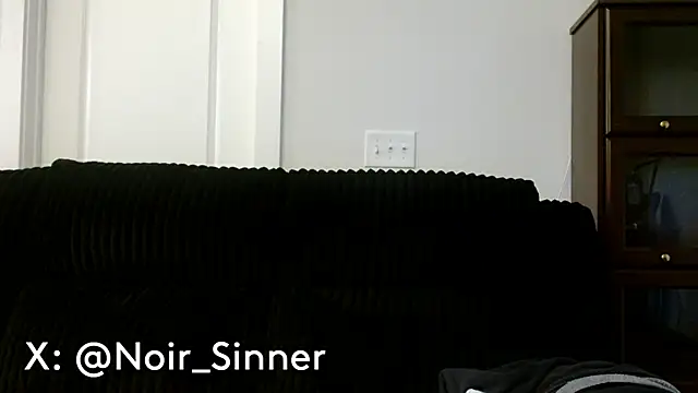 sinnernoir - Sinnernoir's free webcam - UK Sex Cams
