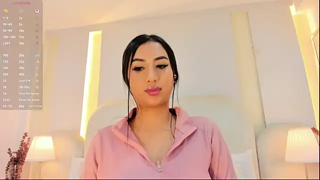SalomeeBell webcam