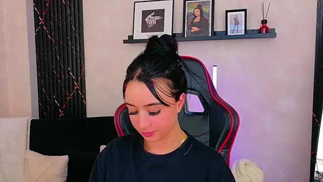 EmmyEvans1 webcam