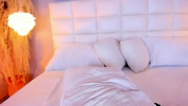 _BunnyNaugthy webcam