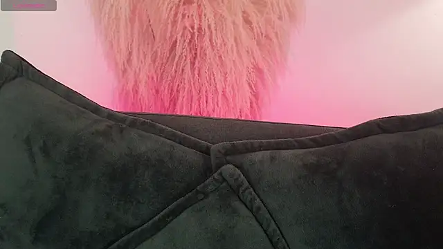 mia_roux1 webcam