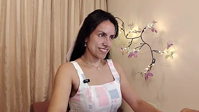 Bella_Exhibition webcam