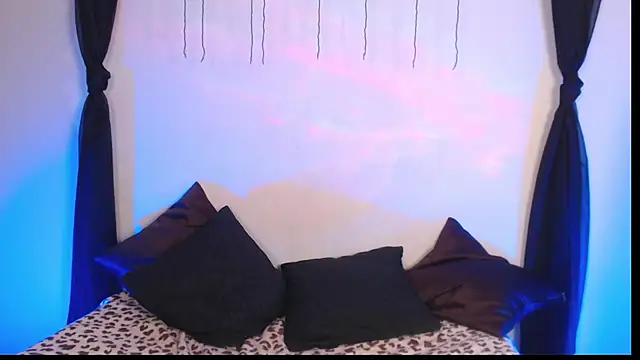 Agatha_Tenebris webcam