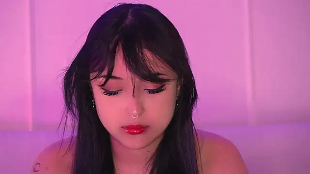 Gloomydoll webcam