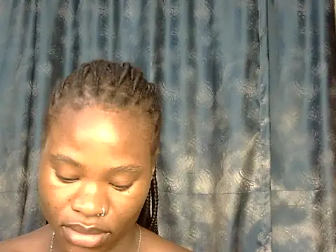 sweetblackbeauty001 webcam