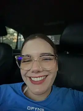 NicoleCut