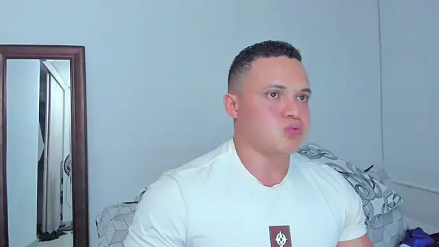 KingLevi01 webcam