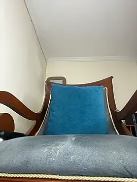 LilaRvsh webcam