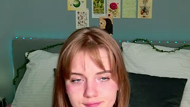 ElfieWhite webcam