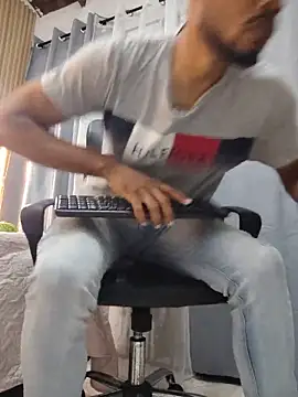 Oliver_bigblack_cock webcam