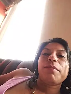AngelicaStorms webcam
