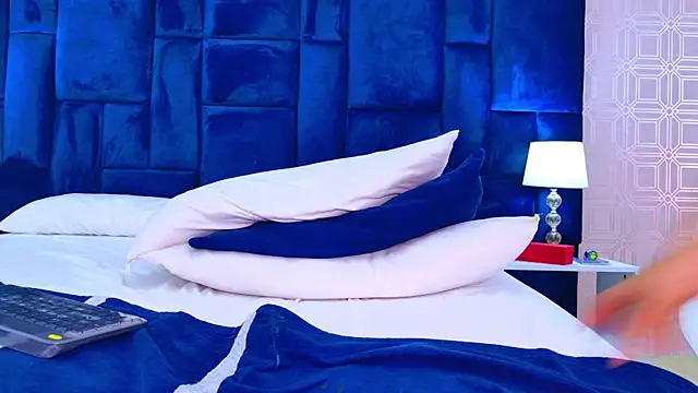 Ivana_Kitty webcam
