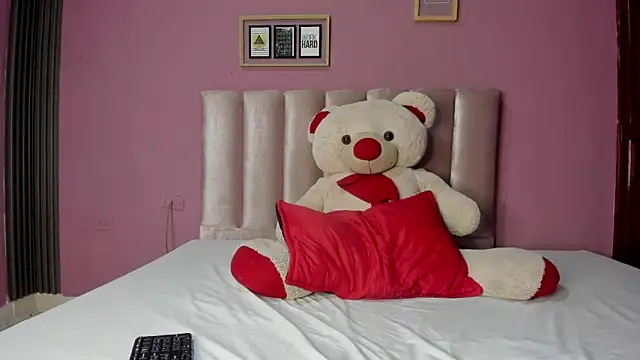 ORIANNA_21 webcam