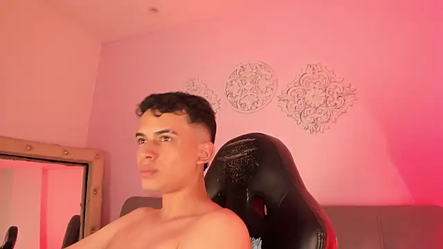 Matheww_strong webcam