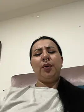 Abril_Luv webcam
