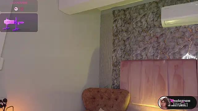 lilithst_ webcam