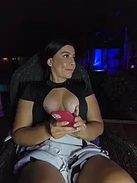 Pretty_Julieta webcam