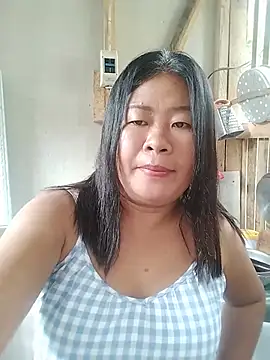 Lovelywoman43 webcam