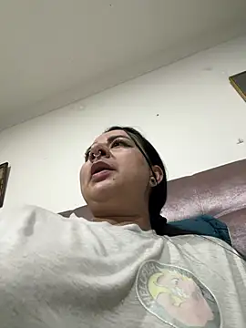 Abril_Luv webcam