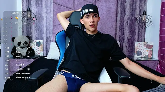 AronTawers webcam