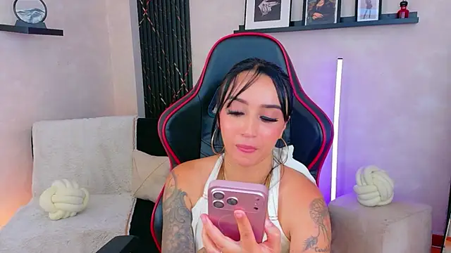 EmmyEvans1 webcam