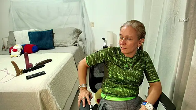 Naty_Stone webcam