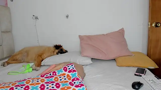 aida_rose_ webcam