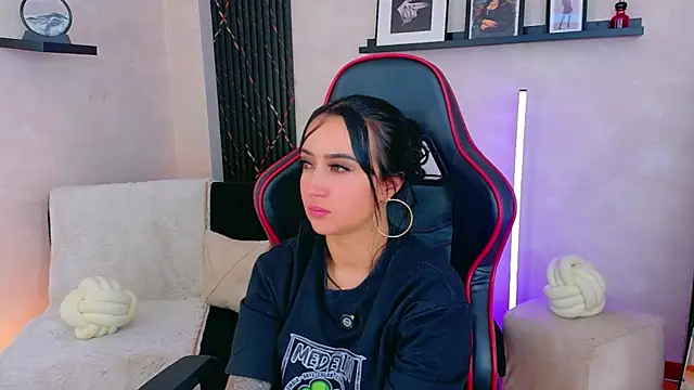 EmmyEvans1 webcam