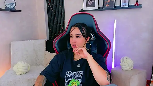 EmmyEvans1 webcam