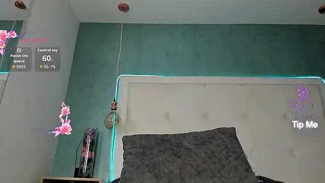 mia_gomez7 webcam