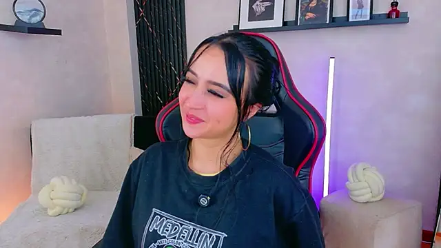 EmmyEvans1 webcam