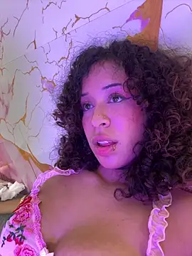 Woo_isDaphne webcam