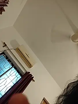 NakedMILFx webcam
