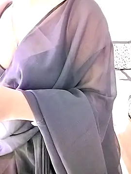 LoveLy-Soneya webcam