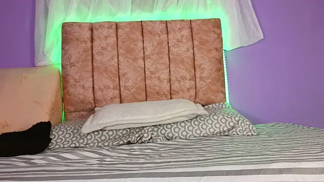 Ava_Raye