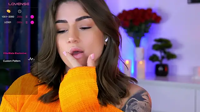AishaSins webcam