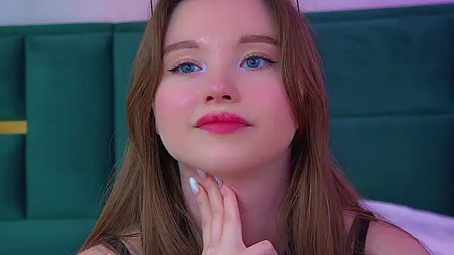 KeiraAsti