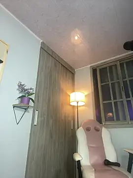 Nnnaina - Trans webcam sex chat