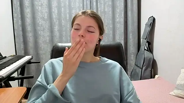 CutieAnny webcam