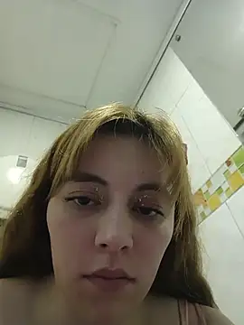 Isabella__Risky Live Webcam on Stripchat