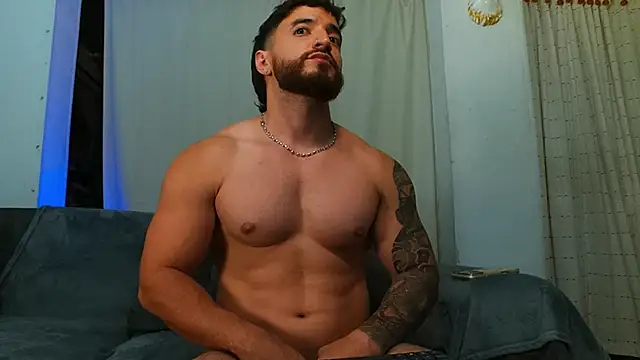 bradley_martinez webcam
