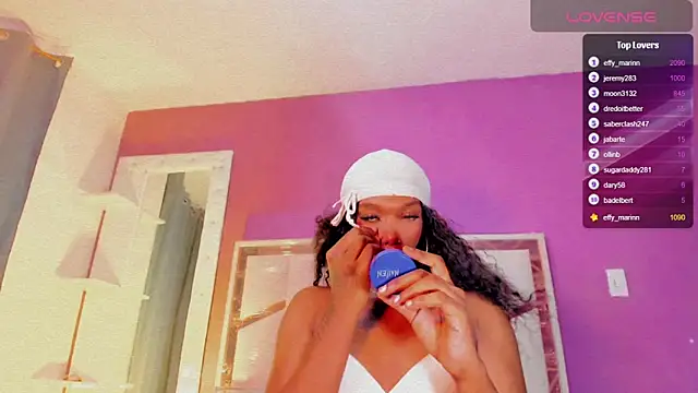 Sara_hot12112 webcam